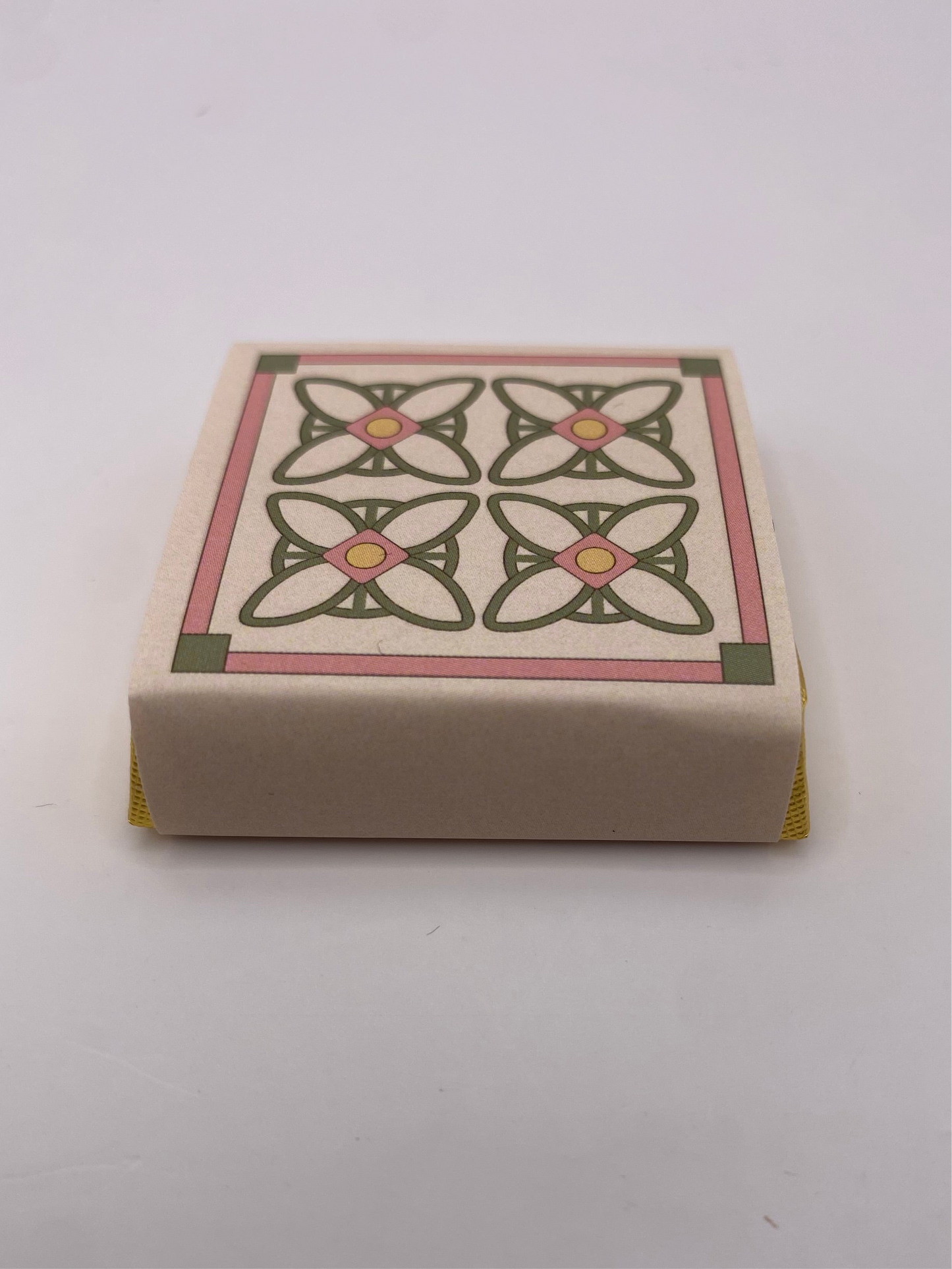 ADHA chocolate by piece - Almond Croquant Chocolate